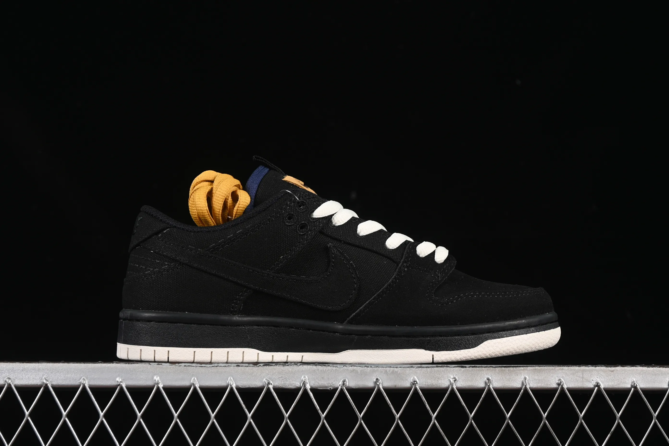 All categories Nk SB Dunk series Nk SB Dunk Low low-top sneakers Nike SB Dunk Low black hole SB low-top sports and leisure sneakers DX6775-400